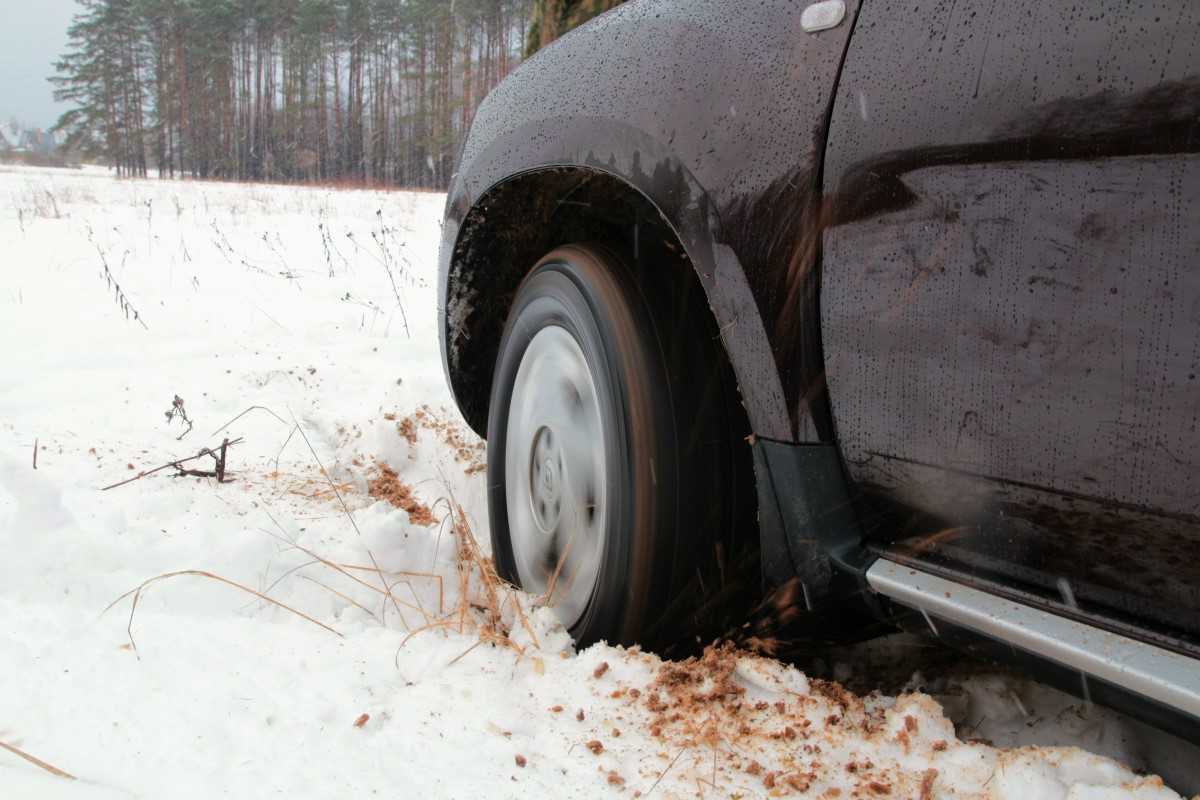 Буксующий автомобиль