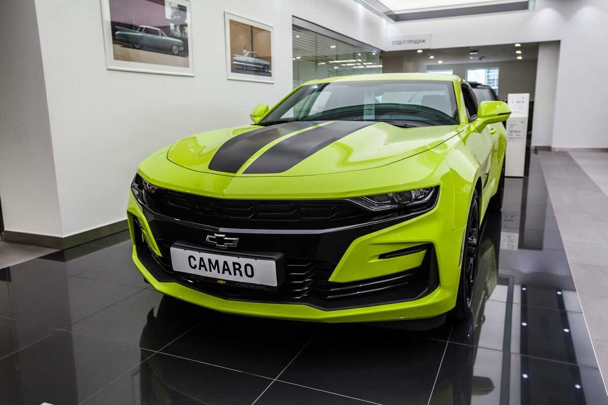 Обновленный chevrolet camaro 2020 – мощный автомобиль с ярким дизайном
