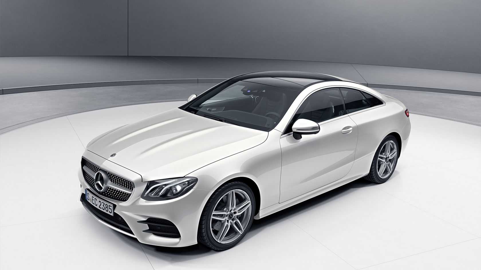 Mercedes-benz - полный каталог моделей, характеристики, отзывы на все автомобили mercedes-benz (mерседес-бенц)