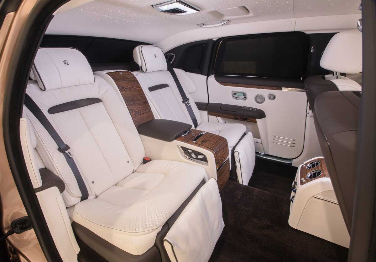 Rolls Royce Phantom 8 Interior