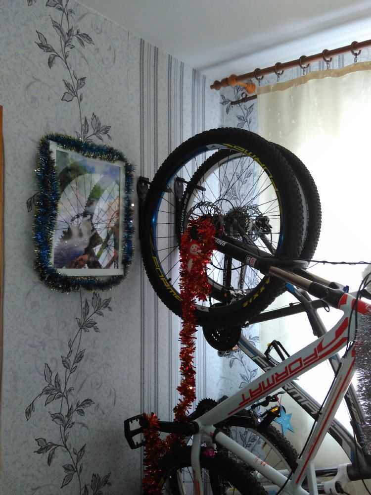 Крепления для велосипеда на стену своими руками фото